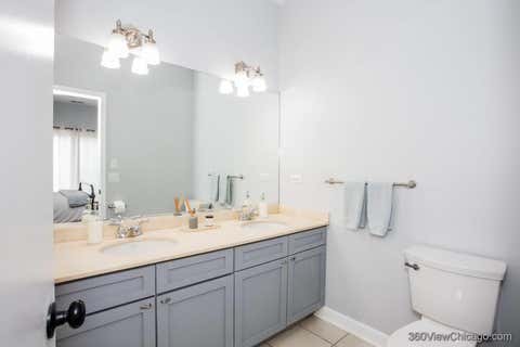 Tiny photo for 1534 N BOSWORTH Avenue #3, Chicago, IL 60642 (MLS # 12724217)