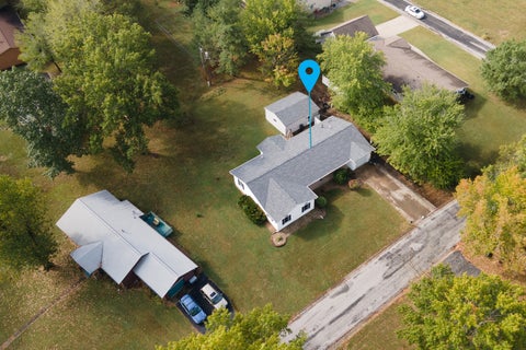Tiny photo for 1337 Vercliff Drive, Carbondale, IL 62902 (MLS # 12786559)