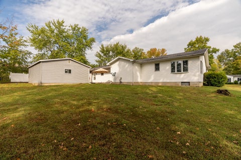 Tiny photo for 1337 Vercliff Drive, Carbondale, IL 62902 (MLS # 12786559)