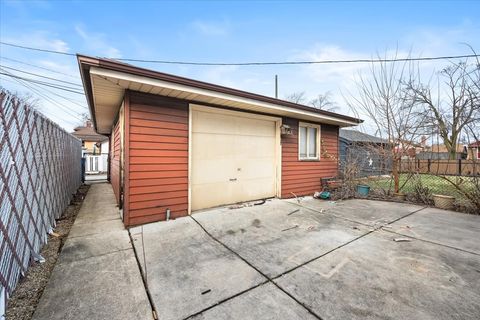Tiny photo for 10704 S Albany Avenue, Chicago, IL 60655 (MLS # 12560051)
