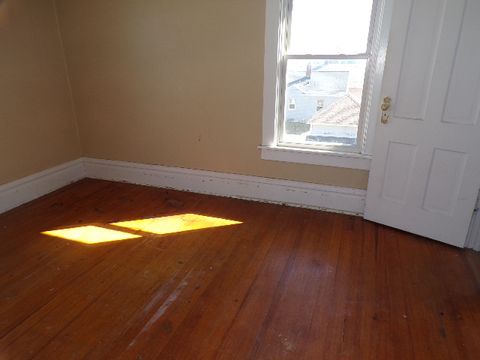 Tiny photo for 1527 N Marquette Street, Davenport, IA 52804 (MLS # 12587427)