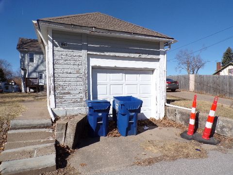 Tiny photo for 1527 N Marquette Street, Davenport, IA 52804 (MLS # 12587427)