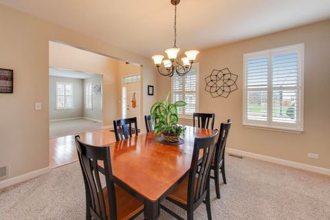 Tiny photo for 379 Fountain Avenue, Elgin, IL 60124 (MLS # 12516657)