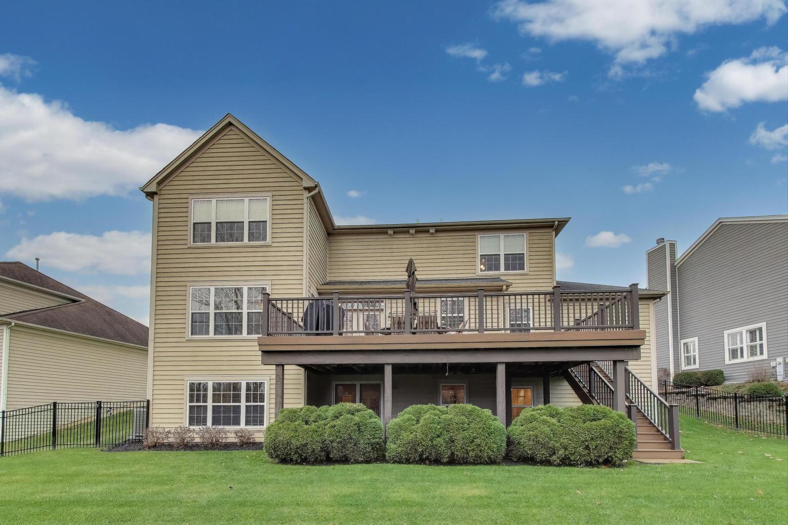 Elgin, Illinois 60124, United States, 5 Bedrooms Bedrooms, ,4 BathroomsBathrooms,Residential,Contingent,250856