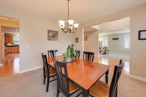 Tiny photo for 379 Fountain Avenue, Elgin, IL 60124 (MLS # 12516657)