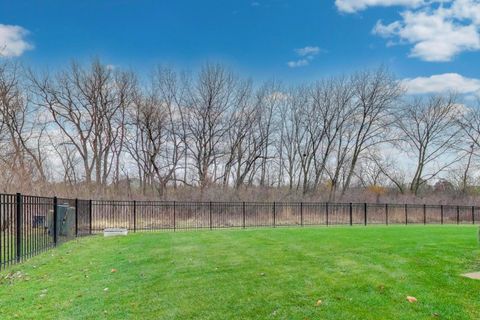 Tiny photo for 379 Fountain Avenue, Elgin, IL 60124 (MLS # 12516657)