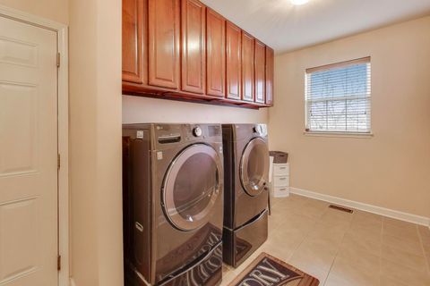 Tiny photo for 379 Fountain Avenue, Elgin, IL 60124 (MLS # 12516657)