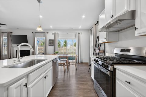 Tiny photo for 3656 Reddington Circle, Elgin, IL 60124 (MLS # 12570609)