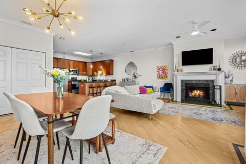 Tiny photo for 1109 W Belmont Avenue #4, Chicago, IL 60657 (MLS # 12741051)