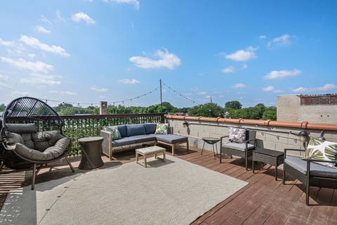 Tiny photo for 1109 W Belmont Avenue #4, Chicago, IL 60657 (MLS # 12741051)