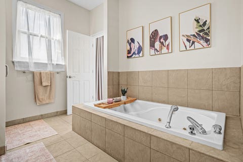 Tiny photo for 1109 W Belmont Avenue #4, Chicago, IL 60657 (MLS # 12741051)