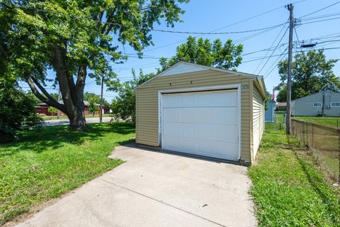 Tiny photo for 2525 N Fairmount Street, Davenport, IA 52804 (MLS # 12722673)