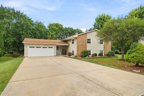 Tiny photo for 25240 W Marble Court, Channahon, IL 60410 (MLS # 12755068)