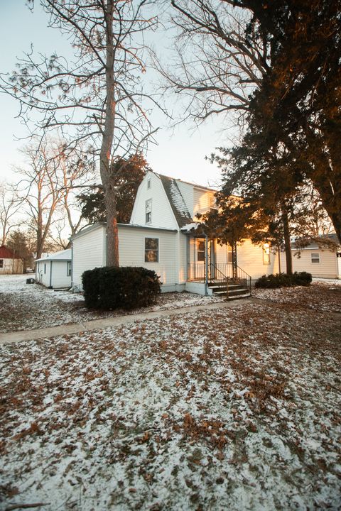Tiny photo for 7913 S Oak Street, Dixon, IL 61021 (MLS # 12551349)