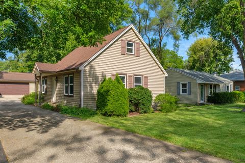 3916 Liberty Boulevard Westmont IL 60559