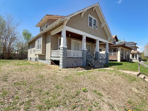 Tiny photo for 1212 Glenhurst Court, Rock Island, IL 61201 (MLS # 12622818)