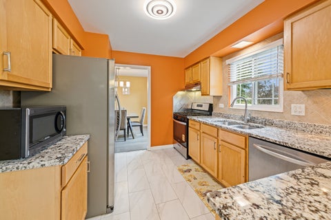 Tiny photo for 820 N Dexter Lane, Hoffman Estates, IL 60169 (MLS # 12767174)