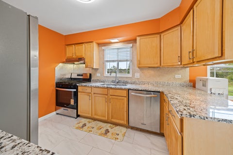 Tiny photo for 820 N Dexter Lane, Hoffman Estates, IL 60169 (MLS # 12767174)