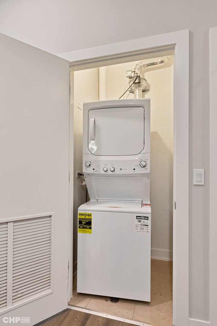 2443 N Western Avenue 205