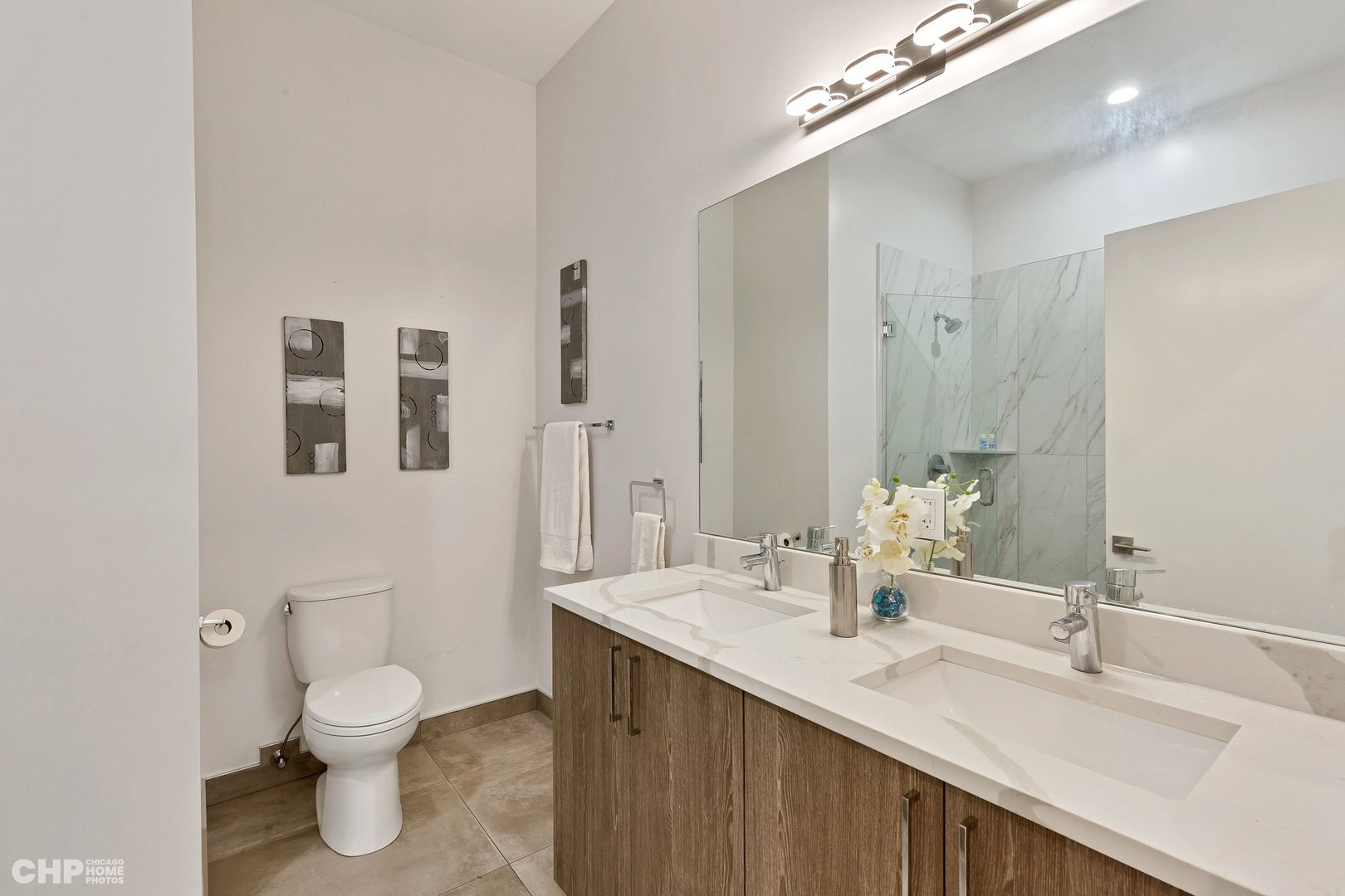 2443 N Western Avenue 205