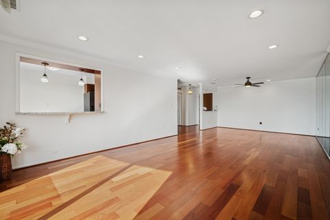 Tiny photo for 6400 N Cicero Avenue #315, Lincolnwood, IL 60712 (MLS # 12550646)