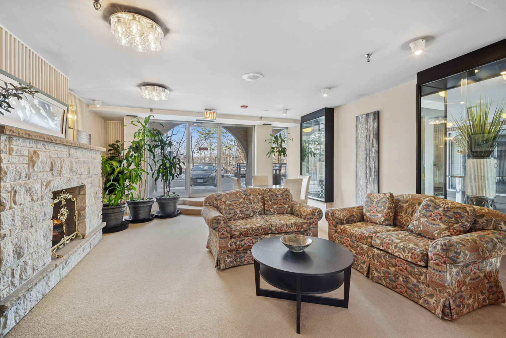 6400 N Cicero Avenue 315