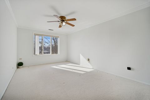 Tiny photo for 6400 N Cicero Avenue #315, Lincolnwood, IL 60712 (MLS # 12550646)