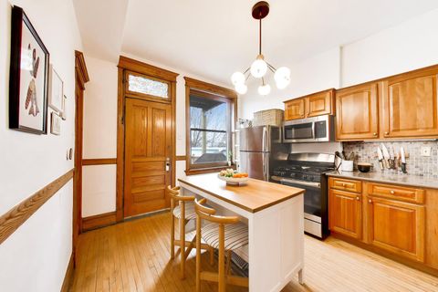 Tiny photo for 3042 N Clifton Avenue #3, Chicago, IL 60657 (MLS # 12617648)