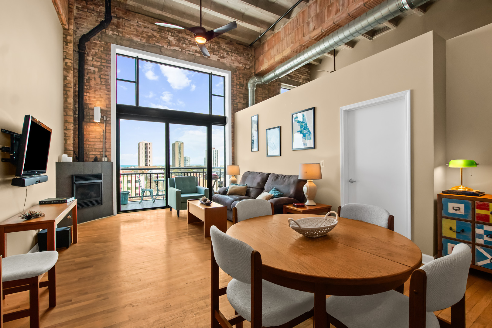 2545 S Dearborn Street 705