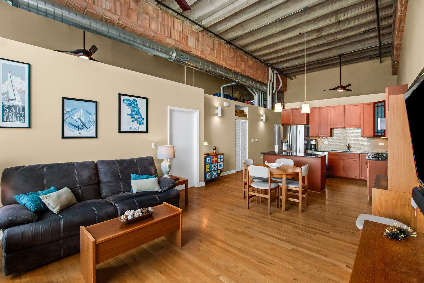 2545 S Dearborn Street 705