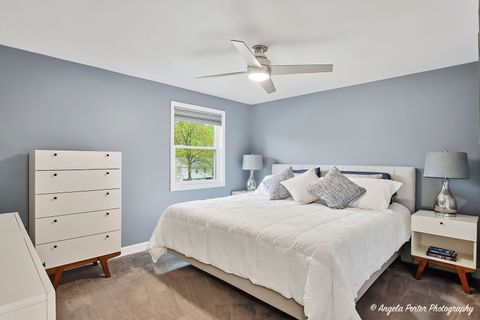 Tiny photo for Lindenhurst, IL 60046 (MLS # 12610937)