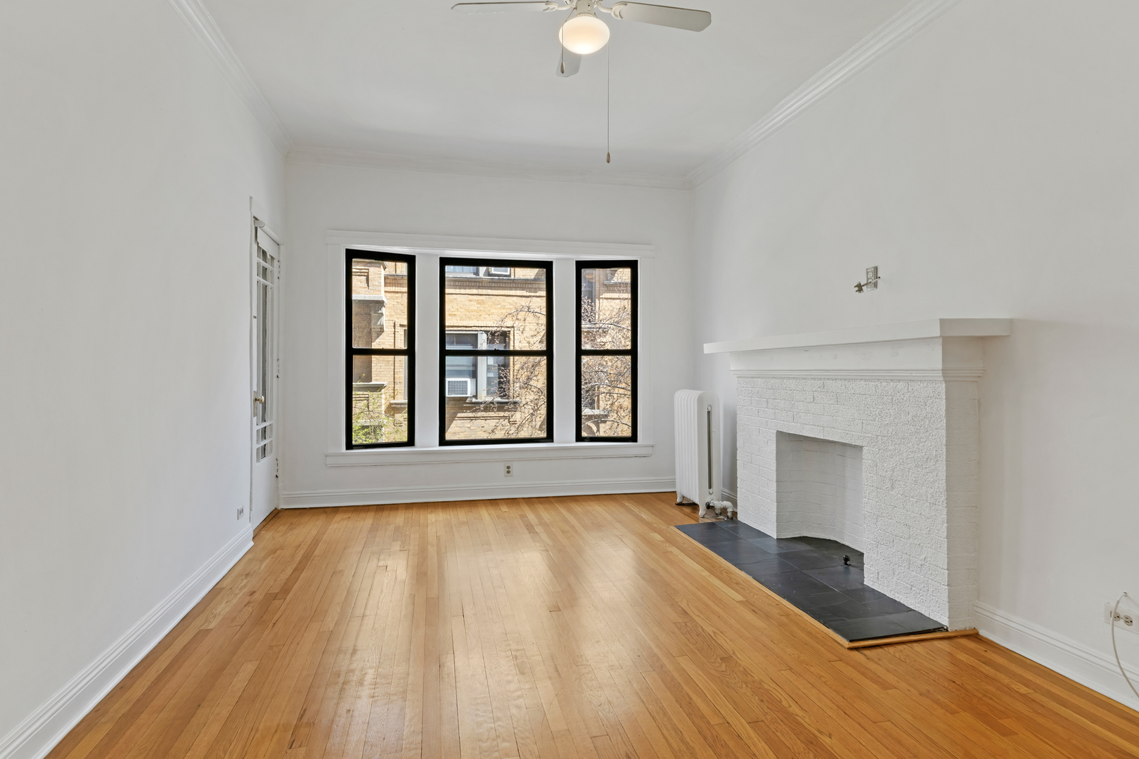 728 W Sheridan Road 2N