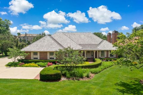 Photo of 2016 Midwest club Parkway, Oak Brook, IL 60523 (MLS # 12580227)