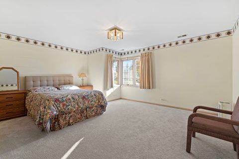 Tiny photo for 2016 Midwest club Parkway, Oak Brook, IL 60523 (MLS # 12580227)