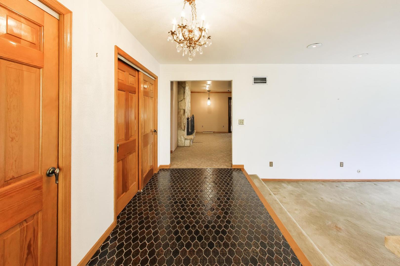 20 N Carbon Hill Road