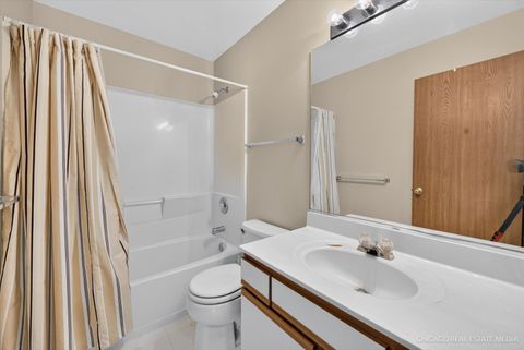 Tiny photo for 738 Silk Oak Lane, Crystal Lake, IL 60014 (MLS # 12682665)