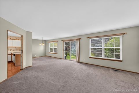 Tiny photo for 738 Silk Oak Lane, Crystal Lake, IL 60014 (MLS # 12682665)