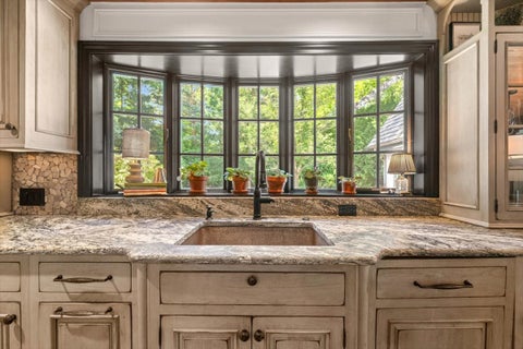Tiny photo for 3 Old Hunt Road, Northfield, IL 60093 (MLS # 12734478)