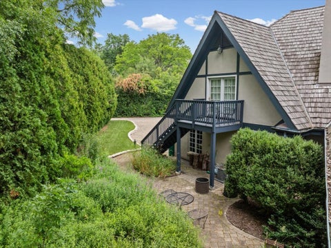Tiny photo for 3 Old Hunt Road, Northfield, IL 60093 (MLS # 12734478)