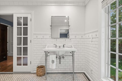 Tiny photo for 3 Old Hunt Road, Northfield, IL 60093 (MLS # 12734478)
