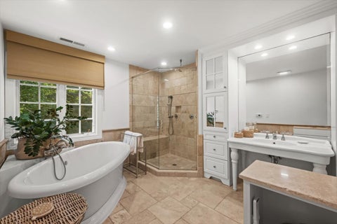 Tiny photo for 3 Old Hunt Road, Northfield, IL 60093 (MLS # 12734478)