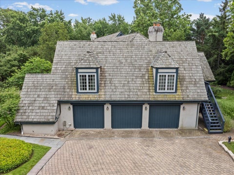 Tiny photo for 3 Old Hunt Road, Northfield, IL 60093 (MLS # 12734478)