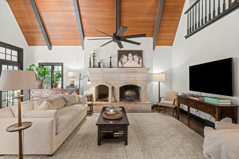 Tiny photo for 3 Old Hunt Road, Northfield, IL 60093 (MLS # 12734478)