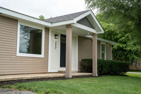 Photo of 300 W Alabama Avenue, Casey, IL 62420 (MLS # 12732786)