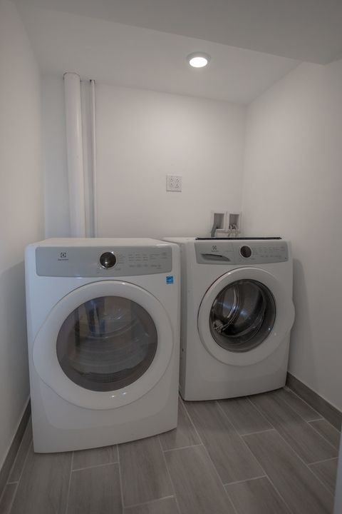 Tiny photo for 6614 W Belmont Avenue, Chicago, IL 60634 (MLS # 12524469)