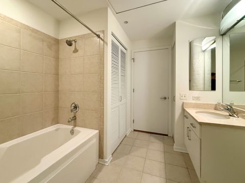 Tiny photo for 900 N KINGSBURY Street #942, Chicago, IL 60610 (MLS # 12541598)