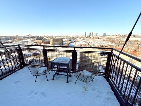 Tiny photo for 900 N KINGSBURY Street #942, Chicago, IL 60610 (MLS # 12541598)
