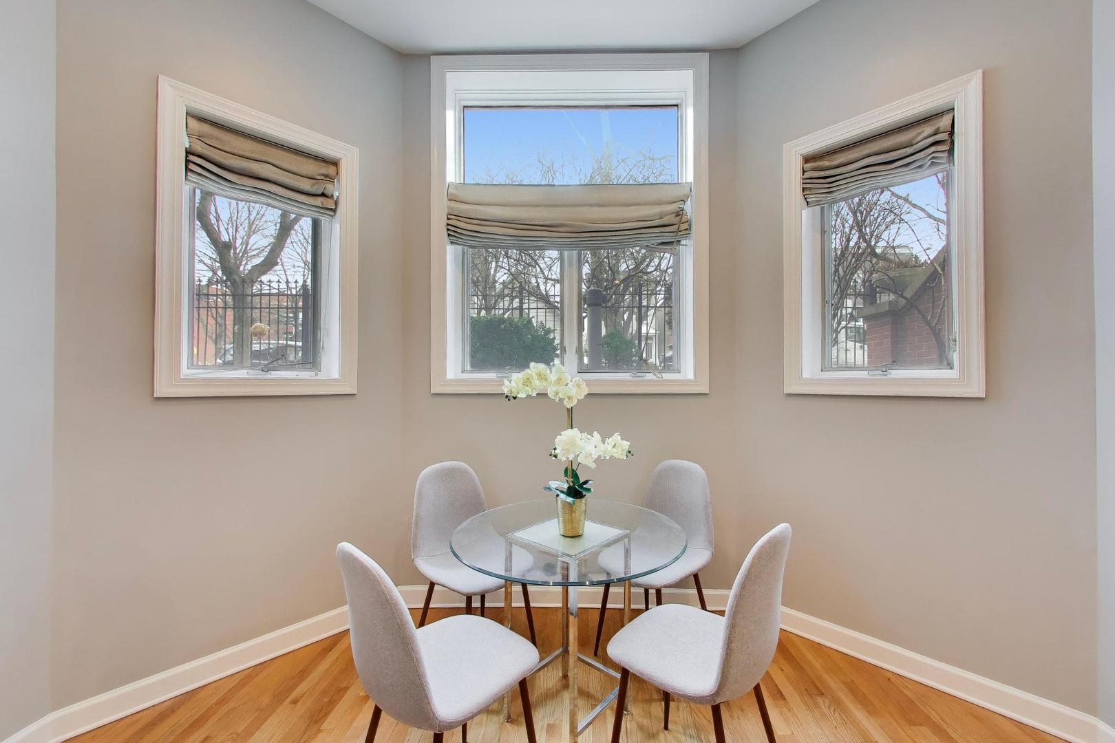 2629 N ASHLAND Avenue 1B