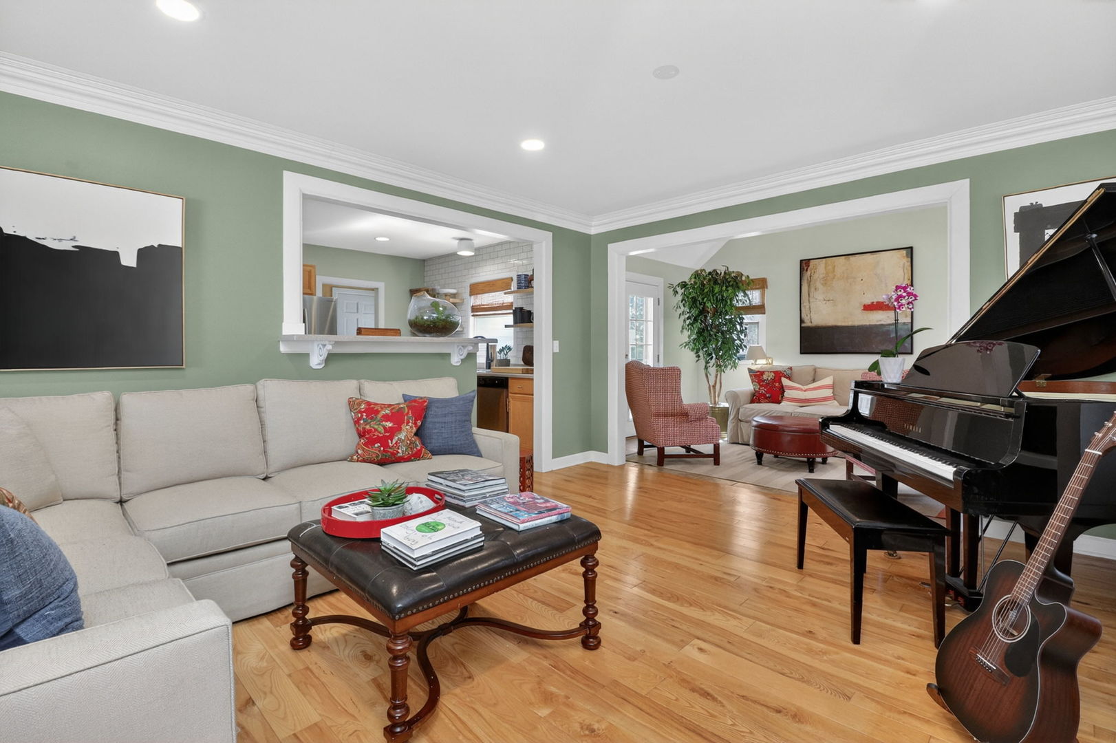 Properties 3 210 Woodward Avenue