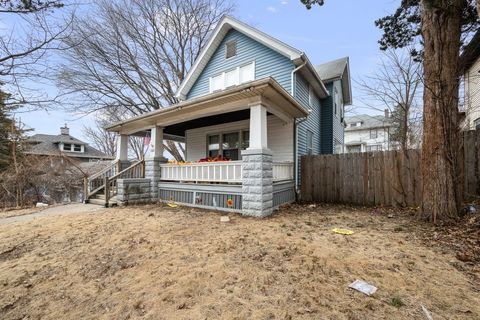 Photo of 1323 17TH Street, Rock Island, IL 61201 (MLS # 12585106)